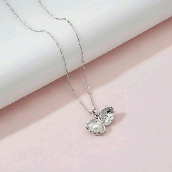 Silver Butterfly Pearl Pendant