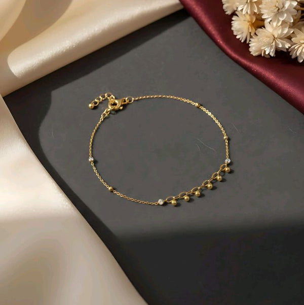 Minimal Gold Bead Bracelet